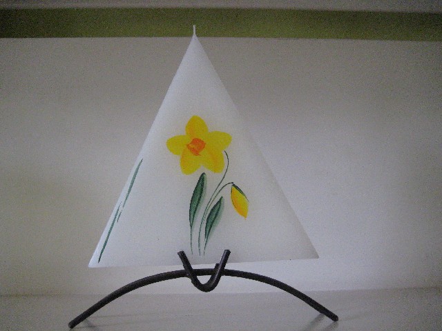 Malovaná svíčka se stojánkem'Narcis'Barva:bíl