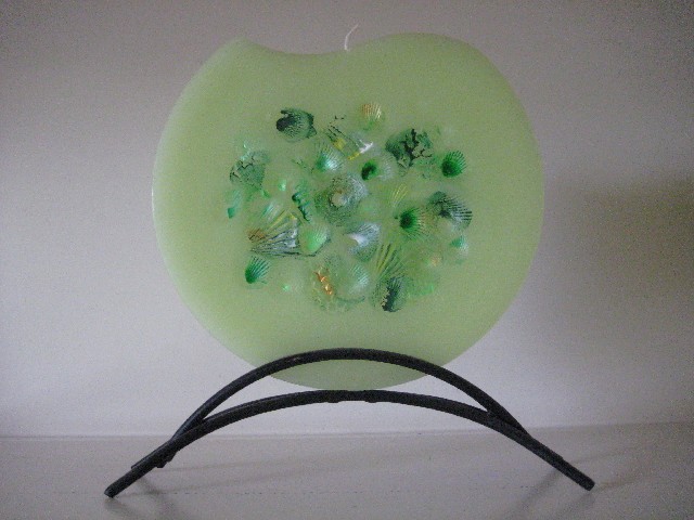 Malovaná svíčka se stojánkem'Seafruits'Barva:z